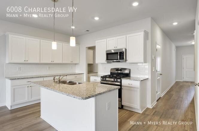 6008 Charlesdale Way - Photo 6 of 20
