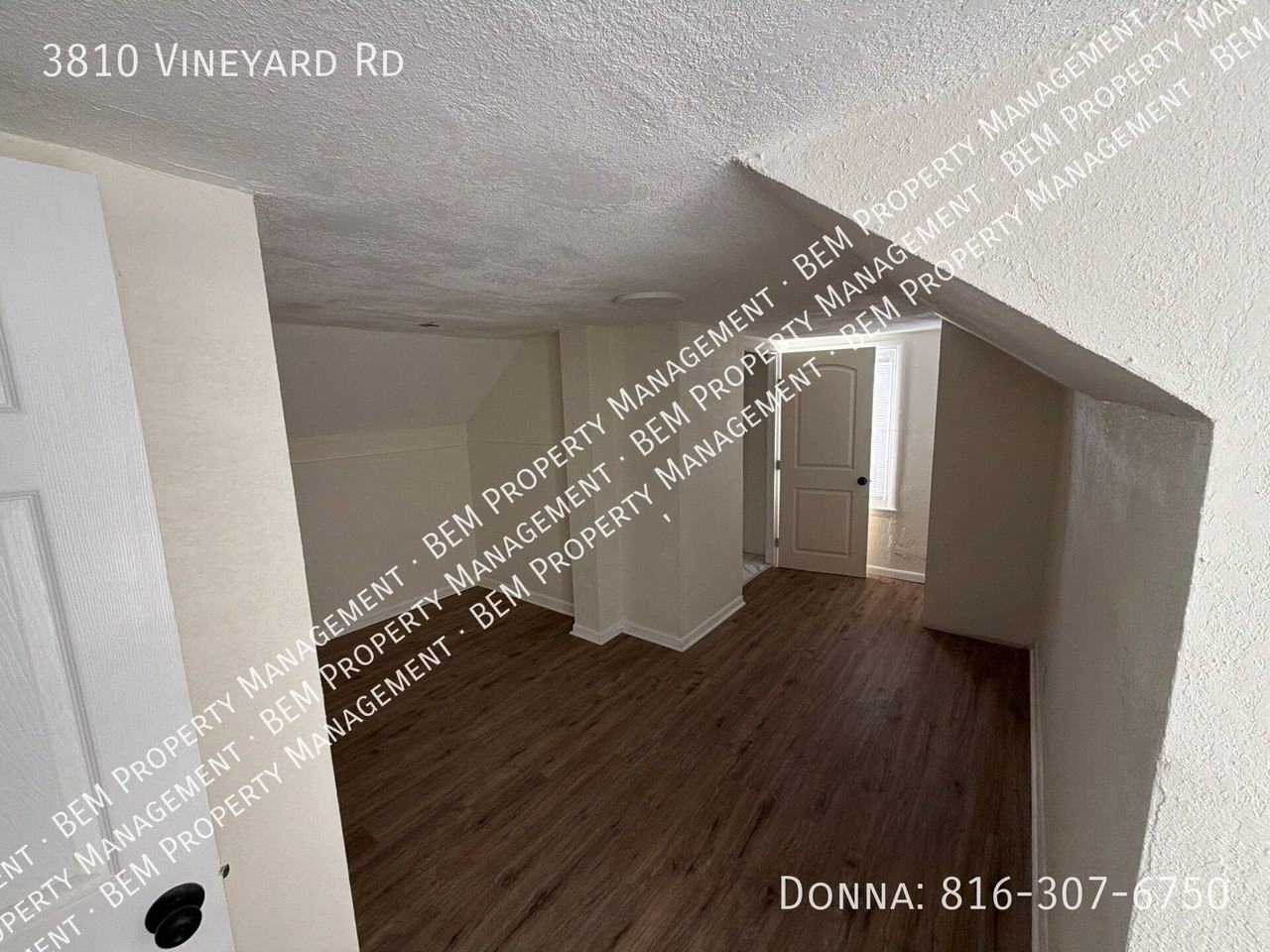 3810 Vineyard Rd - Photo 2 of 10