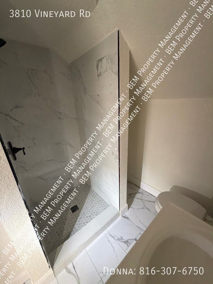 3810 Vineyard Rd - Photo 4 of 10