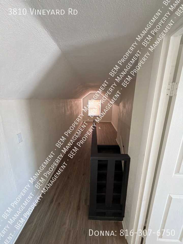 3810 Vineyard Rd - Photo 6 of 10