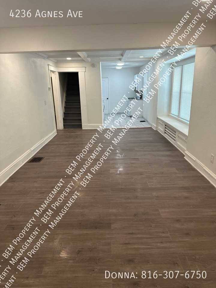 4236 Agnes Ave - Photo 2 of 19