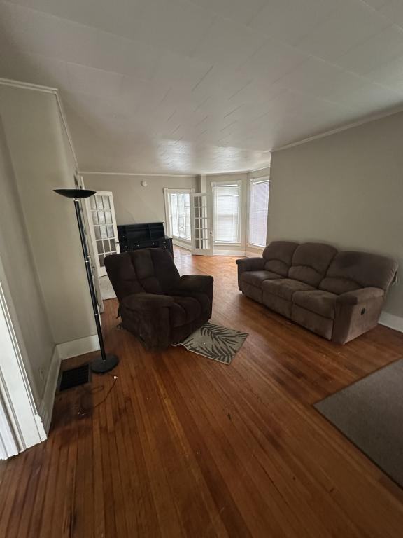 429 S West Ave #429SWEST - Photo 2 of 8