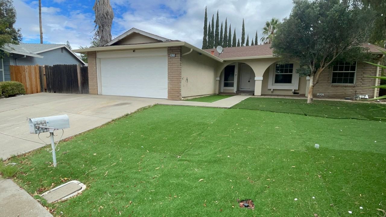 1471 Valenzuela Ct