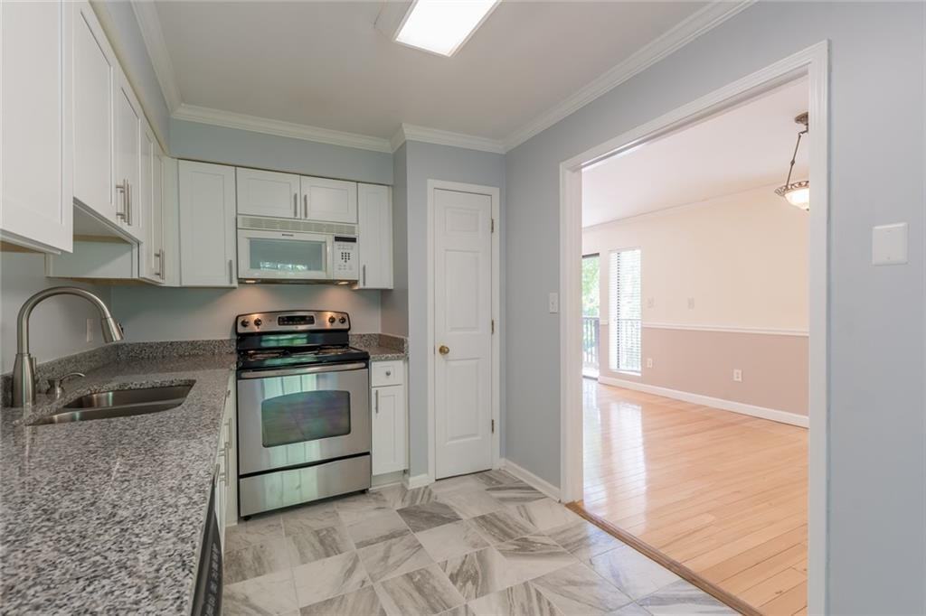4314 Pine Heights Dr Ne #4314 - Photo 5 of 22