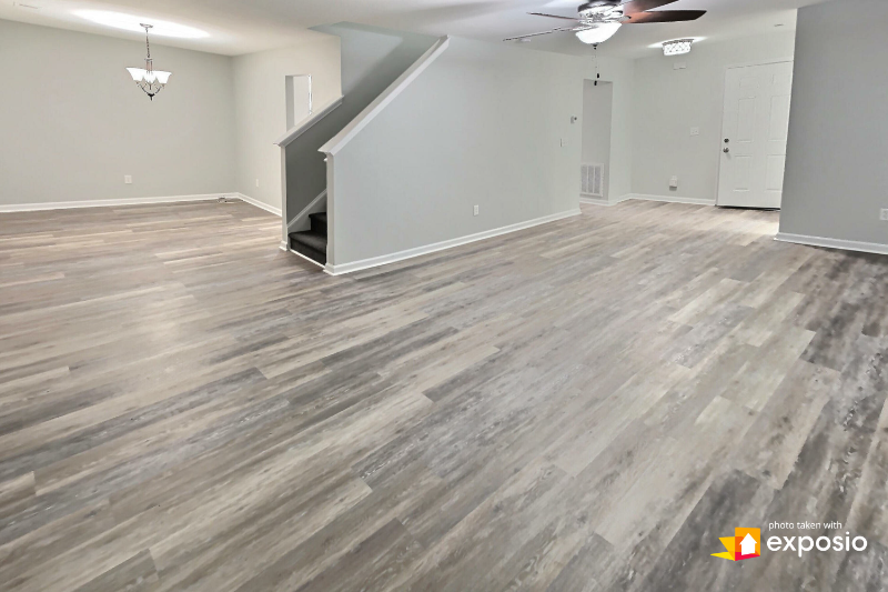 2413 Whetstone Ln - Photo 2 of 12