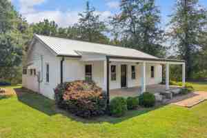 featured image of 649 Adamstown Rd