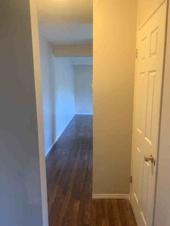 9120 106 Ave Nw - Photo 4 of 6