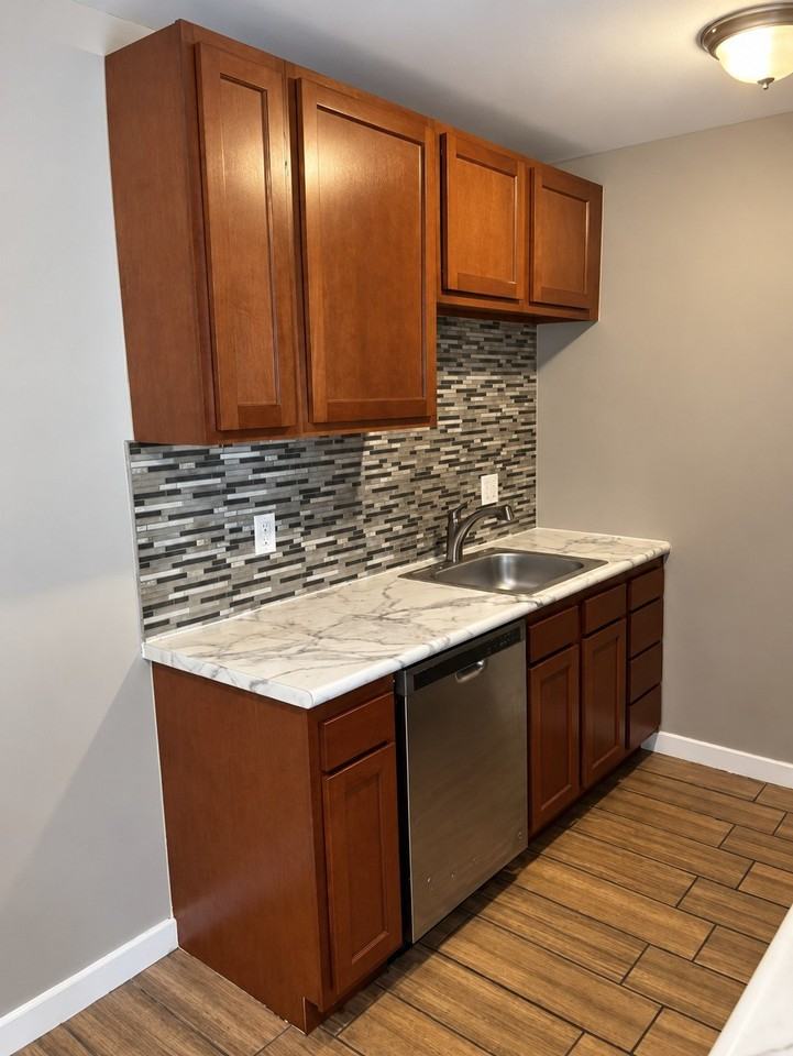 1201 Franklin Ave #12 - Photo 5 of 13