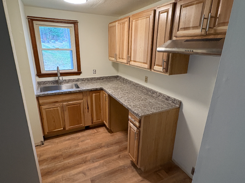 18 Plaza Village Rd #A - Photo 2 of 6