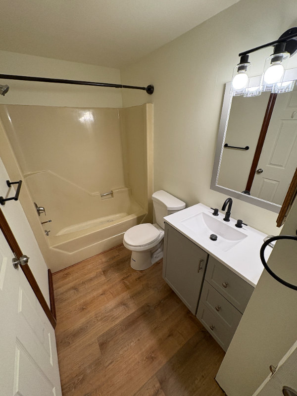 18 Plaza Village Rd #A - Photo 4 of 6
