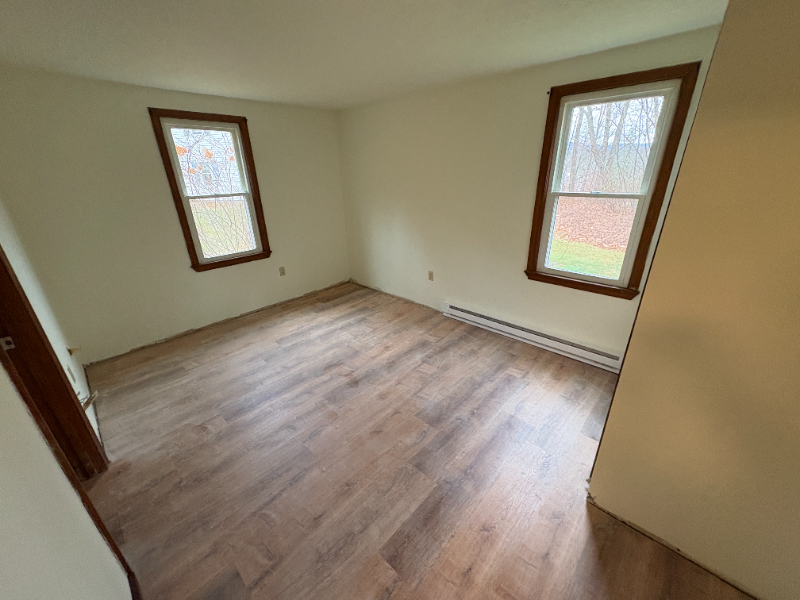 18 Plaza Village Rd #A - Photo 5 of 6