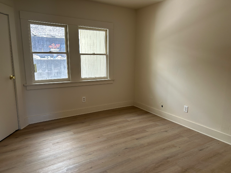 1336 Highland St #1336 - Photo 4 of 7