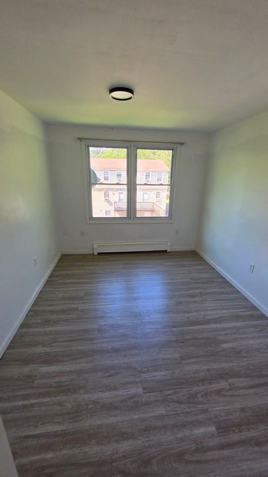 88 Washburn St - Photo 4 of 13