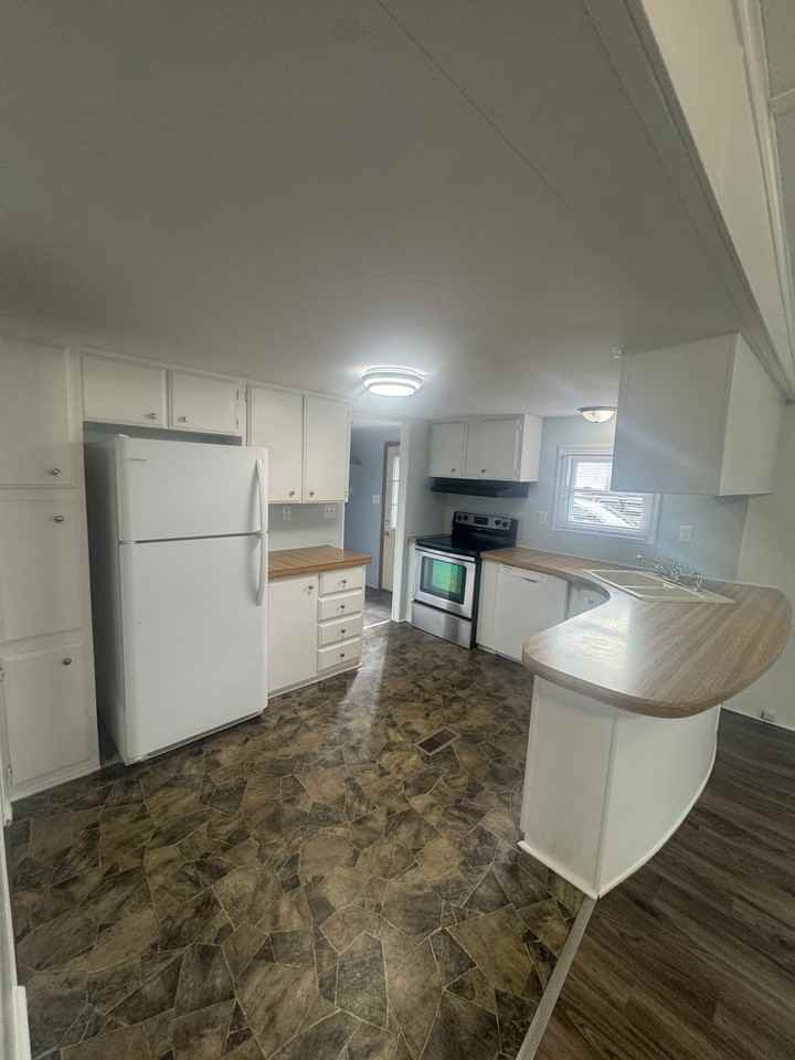 6805 Curran Rd - Photo 5 of 17