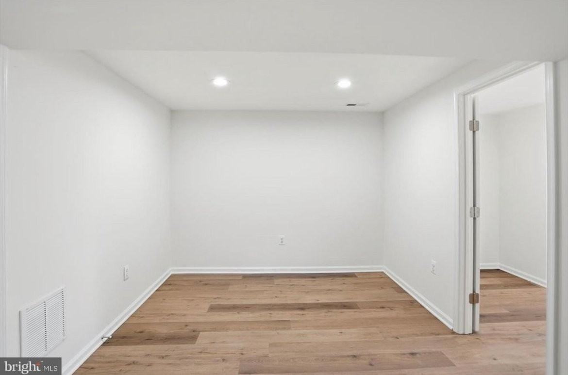 36 Mapledale Ave - Photo 3 of 9