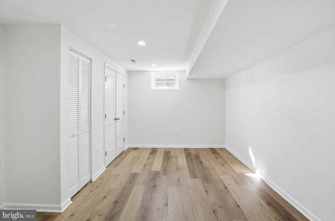 36 Mapledale Ave - Photo 5 of 9