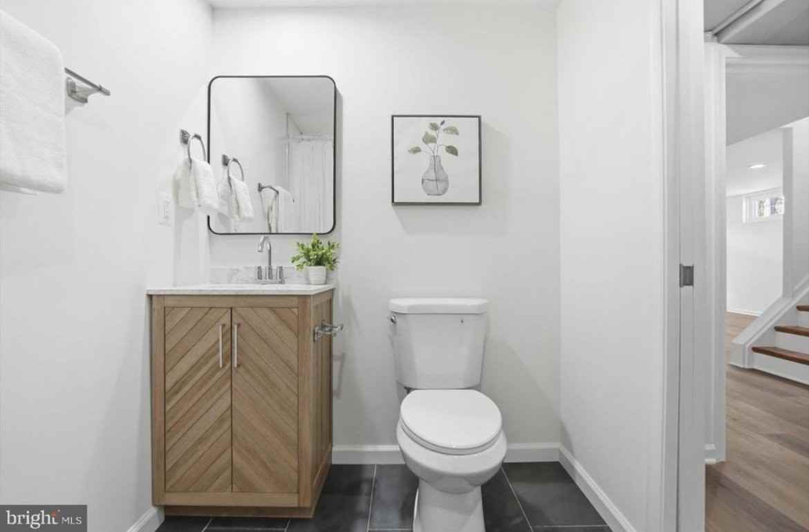 36 Mapledale Ave - Photo 7 of 9