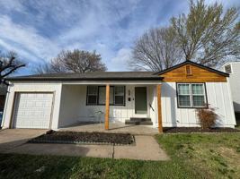 featured image of 1309 E Seminole Ave