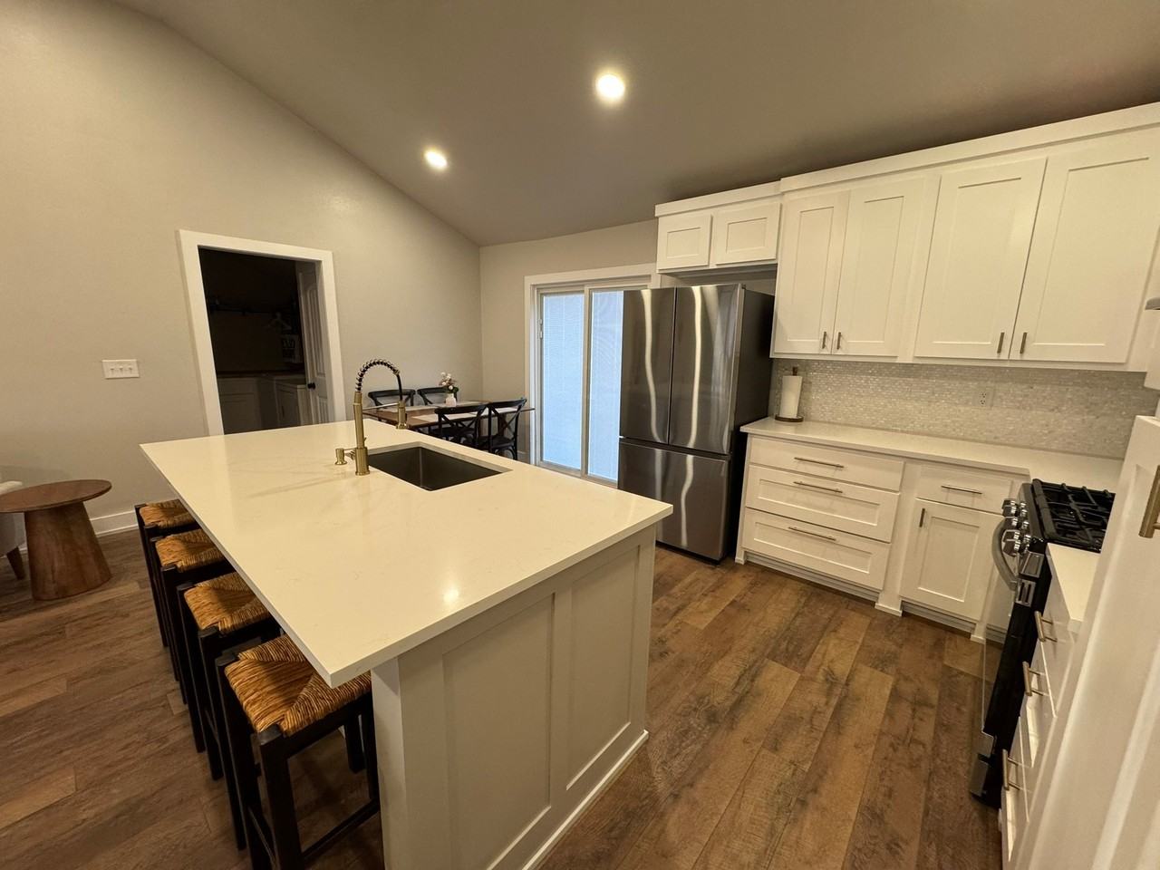 1309 E Seminole Ave - Photo 5 of 16