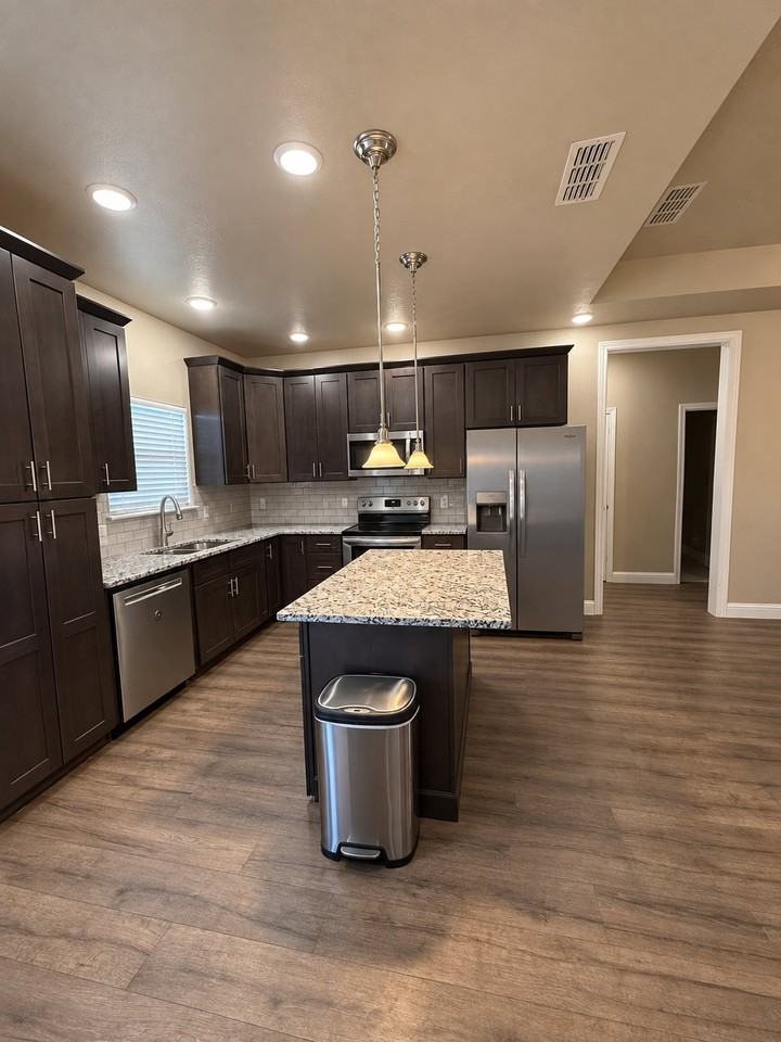 1224 Timona Dr - Photo 5 of 15