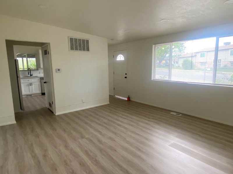 4971 Sw #1 - Photo 2 of 12