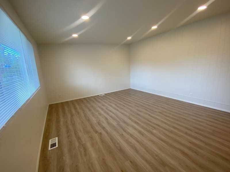 4971 Sw #1 - Photo 6 of 12