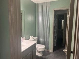 435 W 4th St - Photo 7 of 8