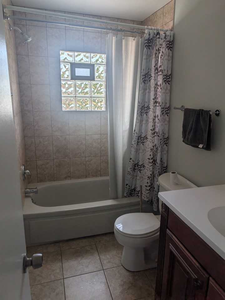 3210 Center Dr - Photo 7 of 12