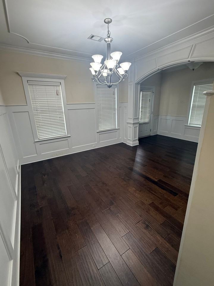 239 Tulip Dr - Photo 4 of 18