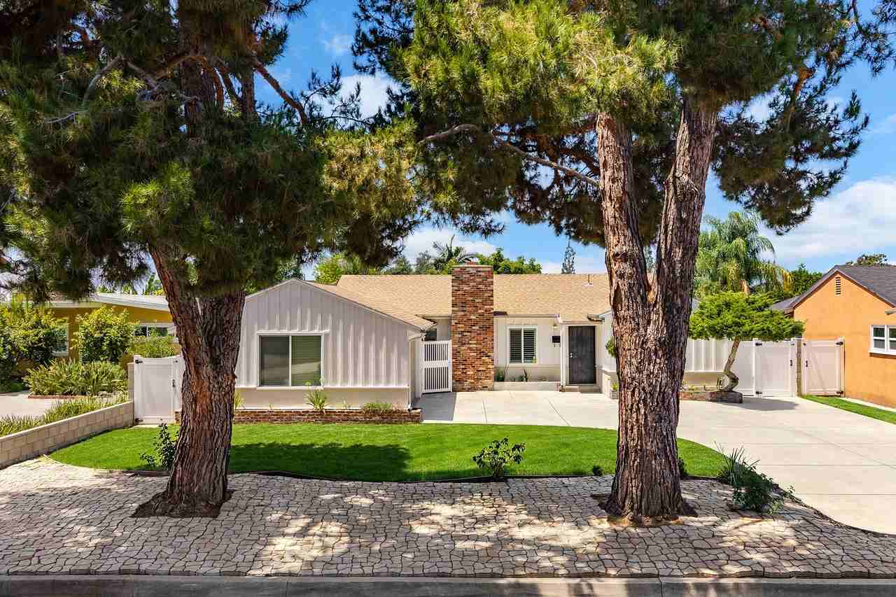 827 S Pima Ave - Photo 2 of 20