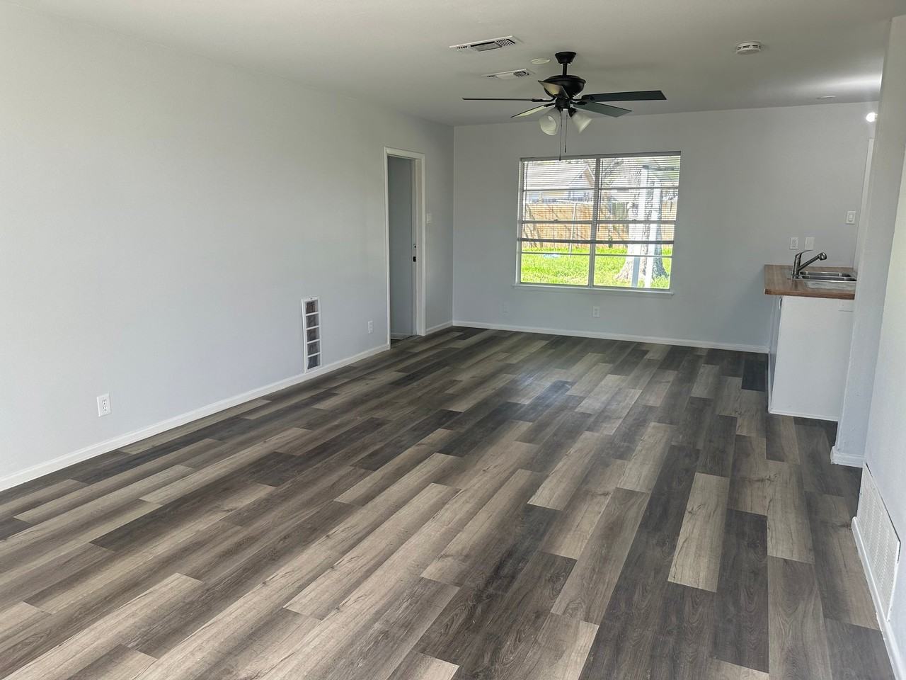 115 Meadow Trail Dr - Photo 3 of 20