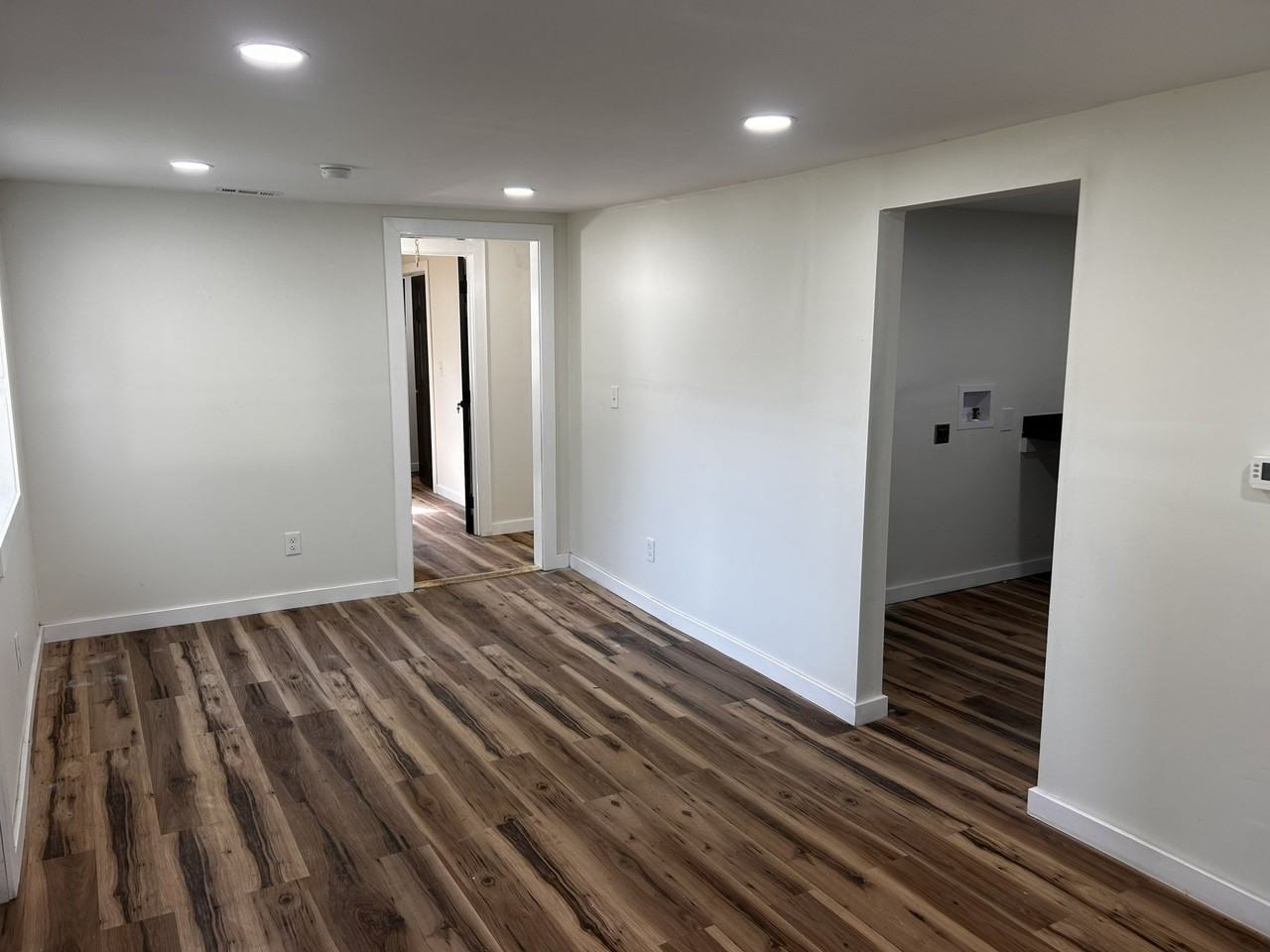1022 Logan Ave - Photo 4 of 15