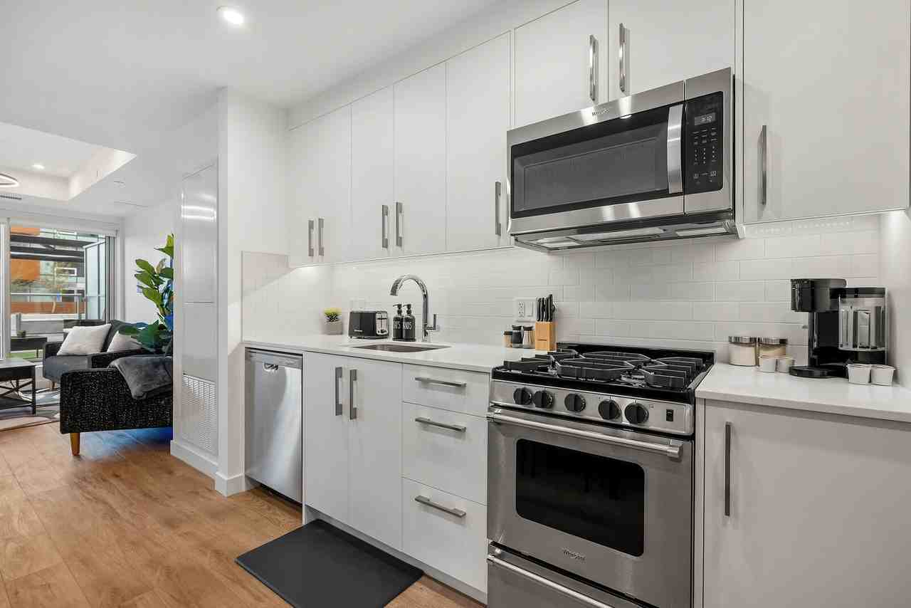 205 -205 18a St Nw - Photo 7 of 37
