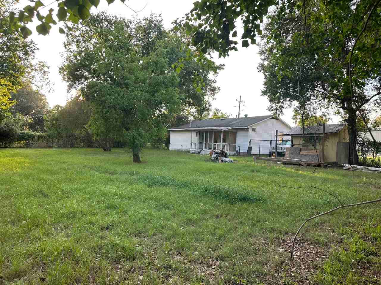 1703 Orval Rd - Photo 6 of 9