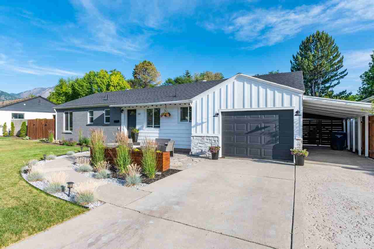 1538 E Winward Dr - Photo 2 of 19