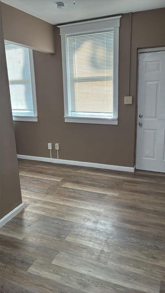 4505 Minnesota Ave #1S - Photo 2 of 7