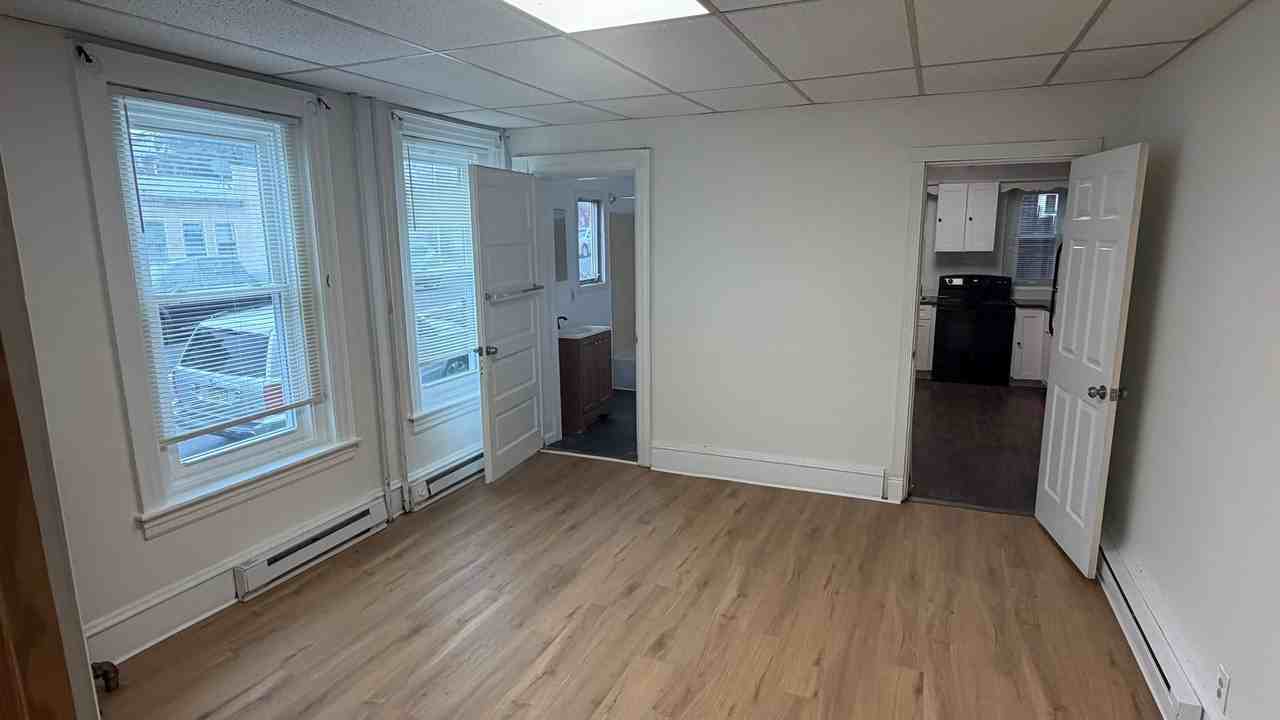 136 S Madison St #1 - Photo 5 of 9