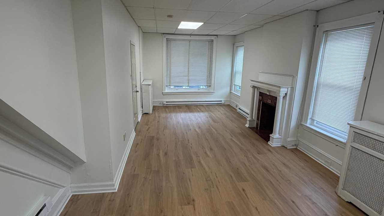 136 S Madison St #1 - Photo 6 of 9