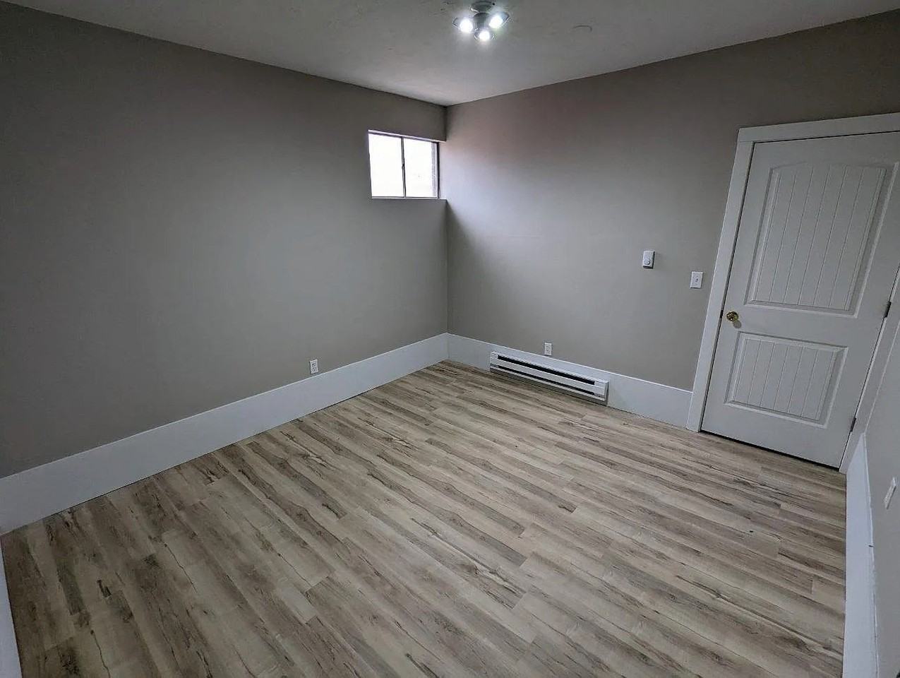 1025 Wn - Photo 5 of 18