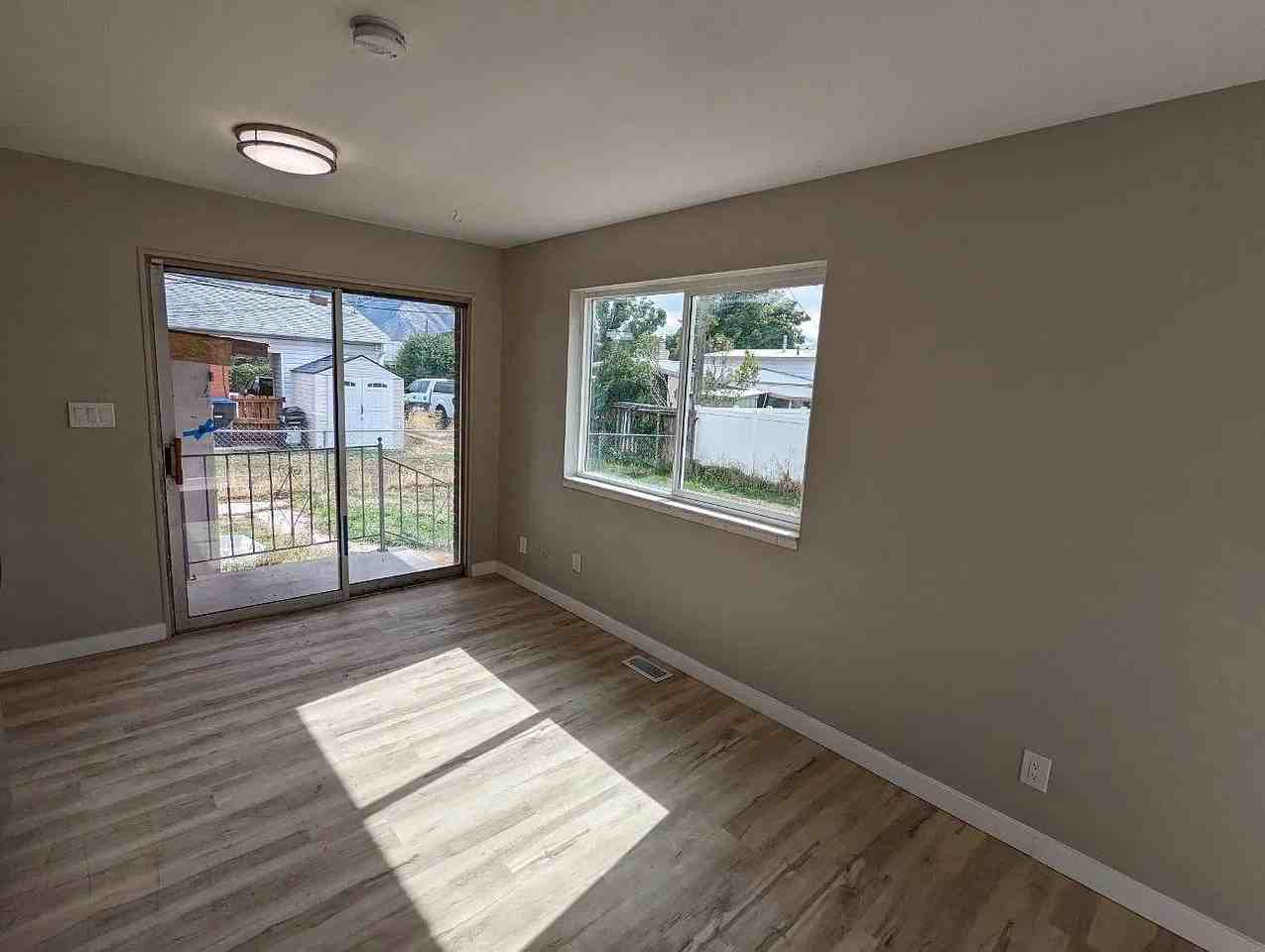 1025 Wn - Photo 6 of 18