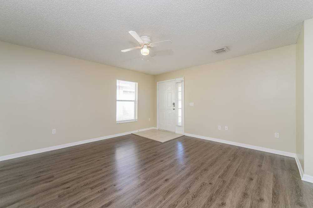 178 Owenshire Cir - Photo 3 of 12