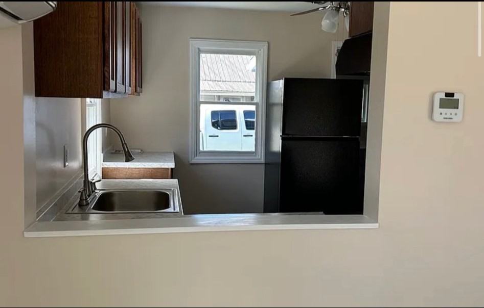 2916 Brooks Ave - Photo 3 of 9