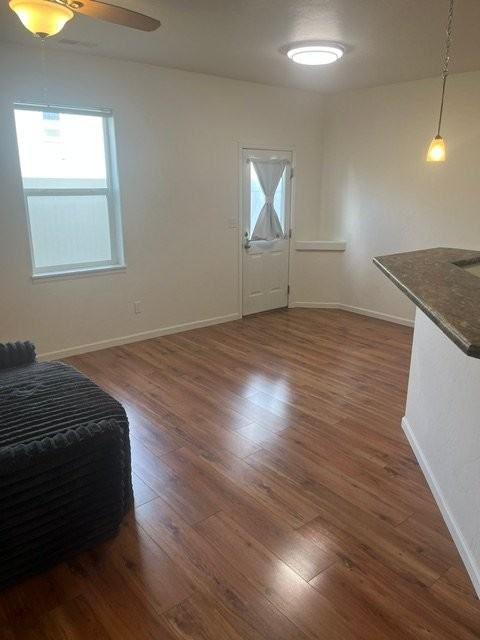 613 Zenith Ln - Photo 2 of 8