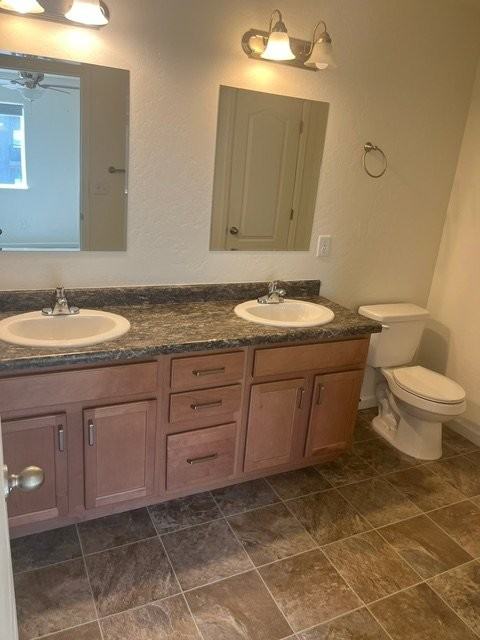 613 Zenith Ln - Photo 5 of 8