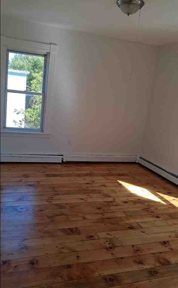 131 Clarendon St #3 - Photo 2 of 10