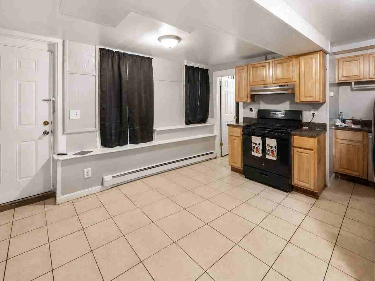 131 Clarendon St #3 - Photo 7 of 10