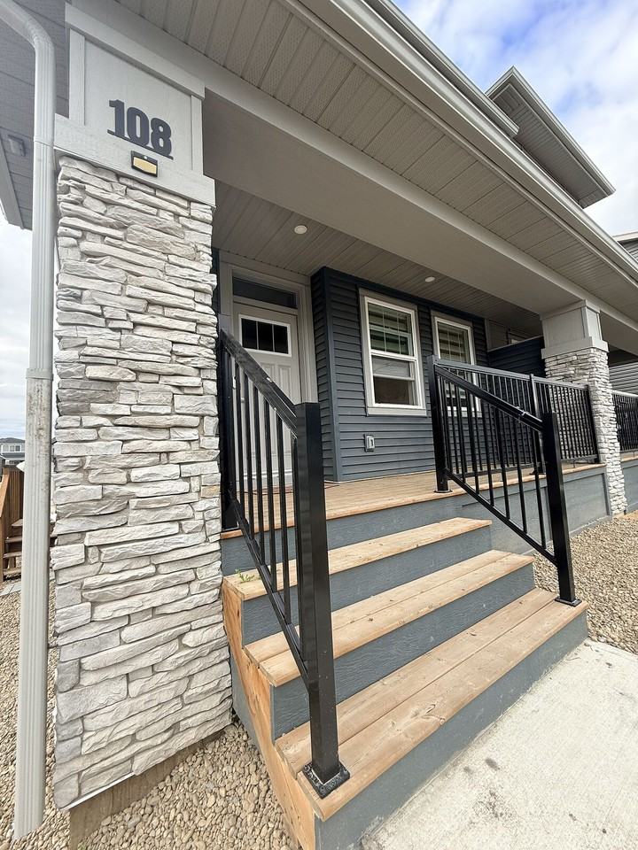 108 Legacy Reach Crt Se