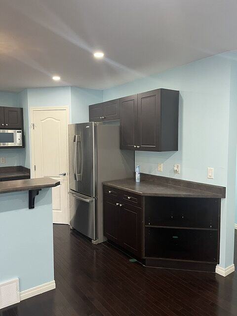 547 171 St Sw - Photo 2 of 25