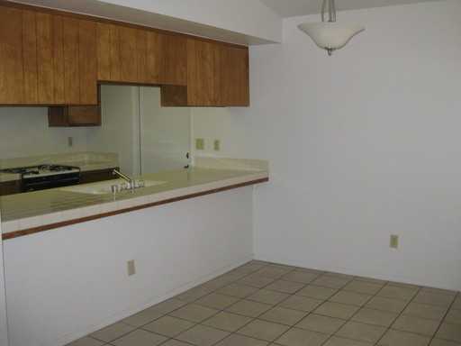 1464 Cottage Pl - Photo 3 of 8