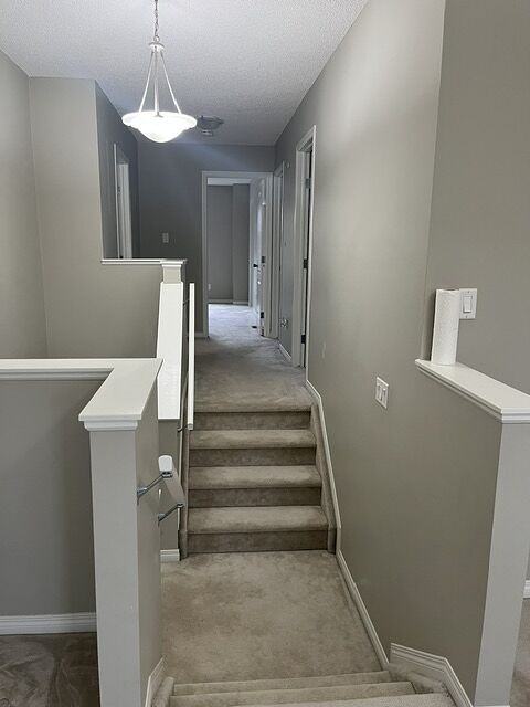 547 171 St Sw - Photo 7 of 25